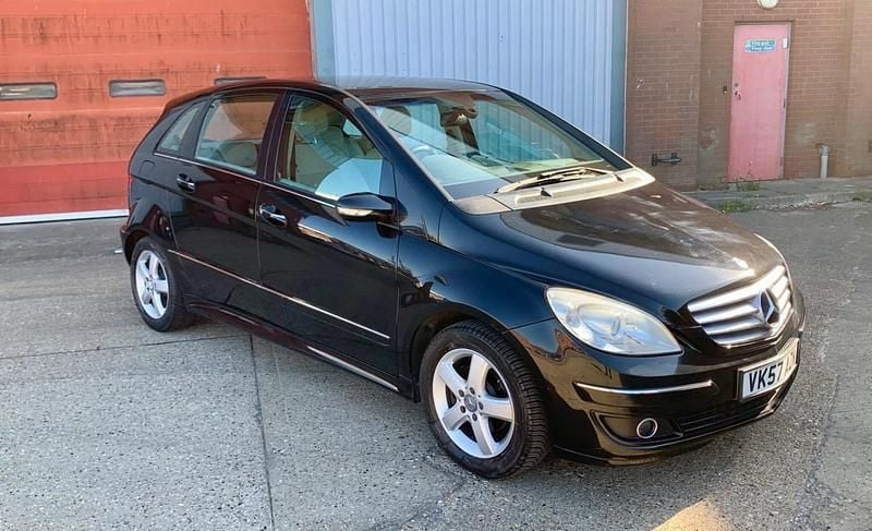 Black Used 2007 Mercedes B170 SE MPV | £3,195 (Fair price) - Image 1/4