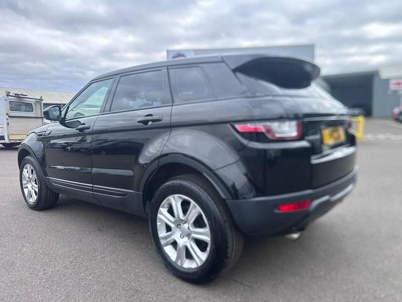 Used Land Rover Range Rover evoque SE 180 HP (132 kW) 2017 Black SUV