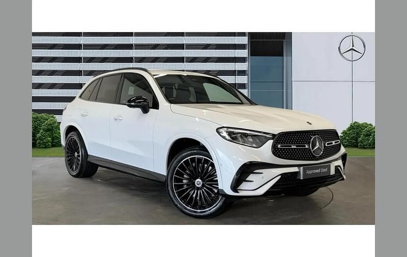Used Mercedes GLC300e Urban 308 HP (226 kW) 2024 White SUV