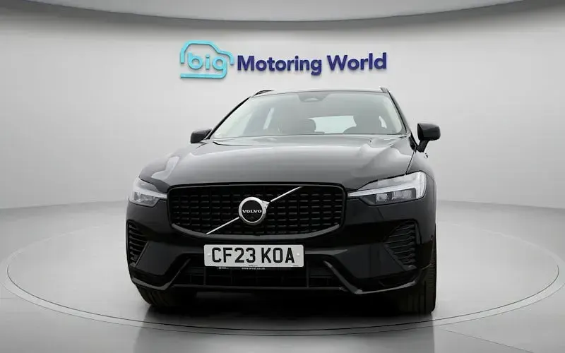 Used Volvo XC60 Plus 350 HP (257 kW) 2023 Black SUV