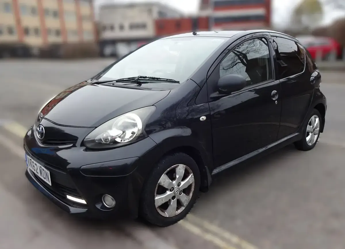 Used Toyota Aygo 68 HP (50 kW) 2012 Black Hatchback