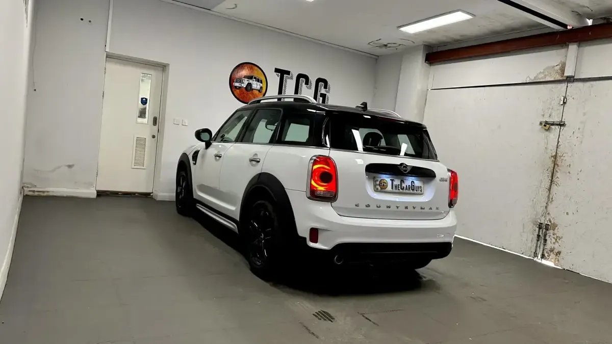 Usado Mini Cooper Countryman Classic 136 HP (100 kW) 2019 Branco SUV