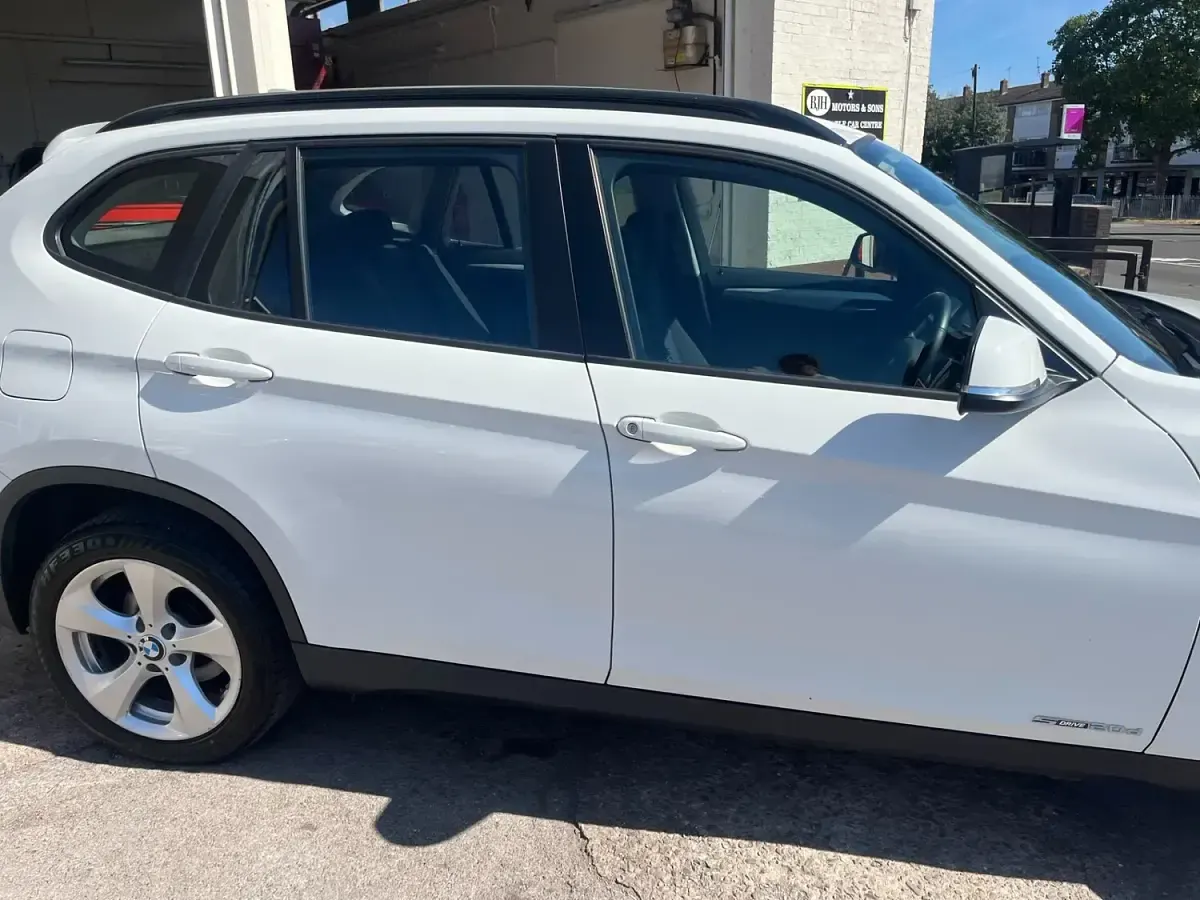 Used BMW X1 Efficient Dynamics 2014 White SUV