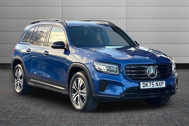 Spectral blue New 2025 Mercedes GLB200 Executive SUV | £32,990 (Fair price) - Image 1/4