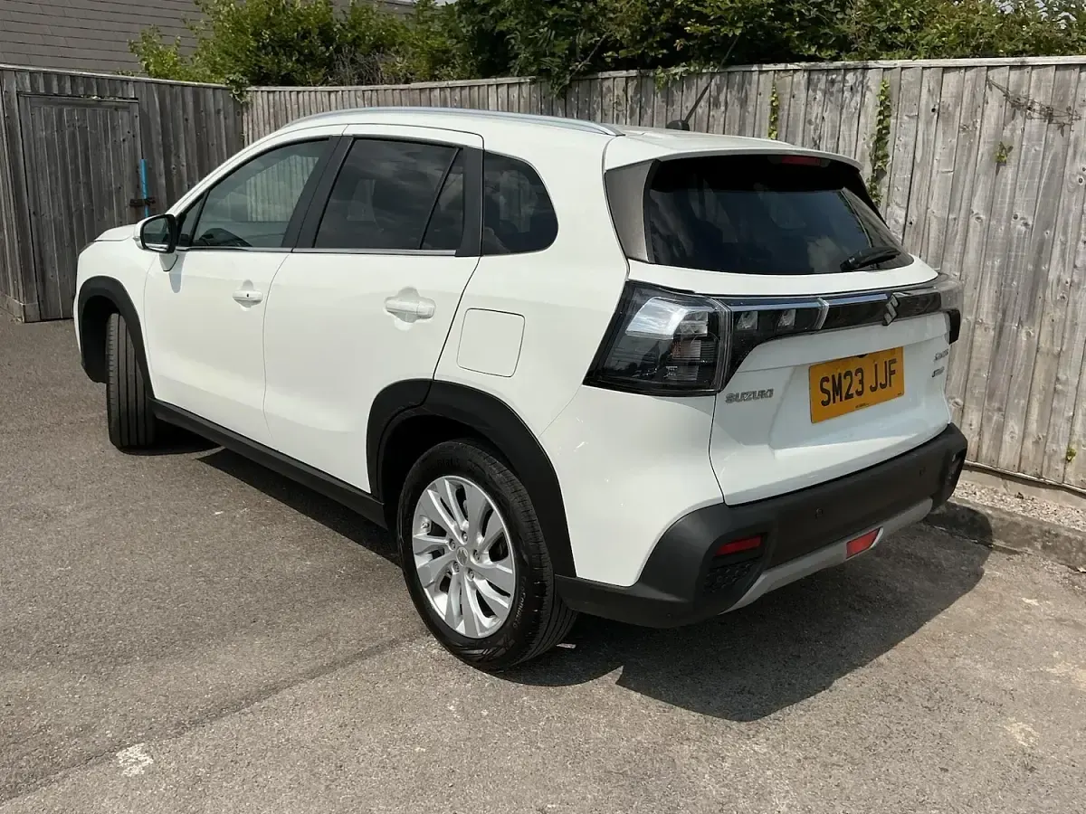 Used Suzuki SX4 2023 White Hatchback