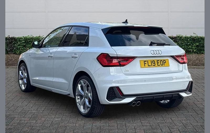 Usado Audi A1 Competition 196 HP (144 kW) 2019 Branco SUV