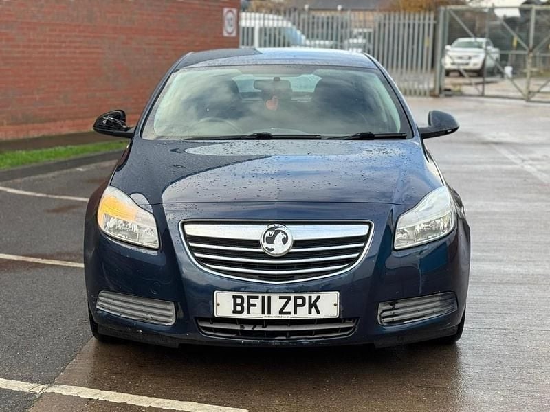 Blue Used 2011 Vauxhall Insignia Hatchback | £999 (Good price) - Image 1/4