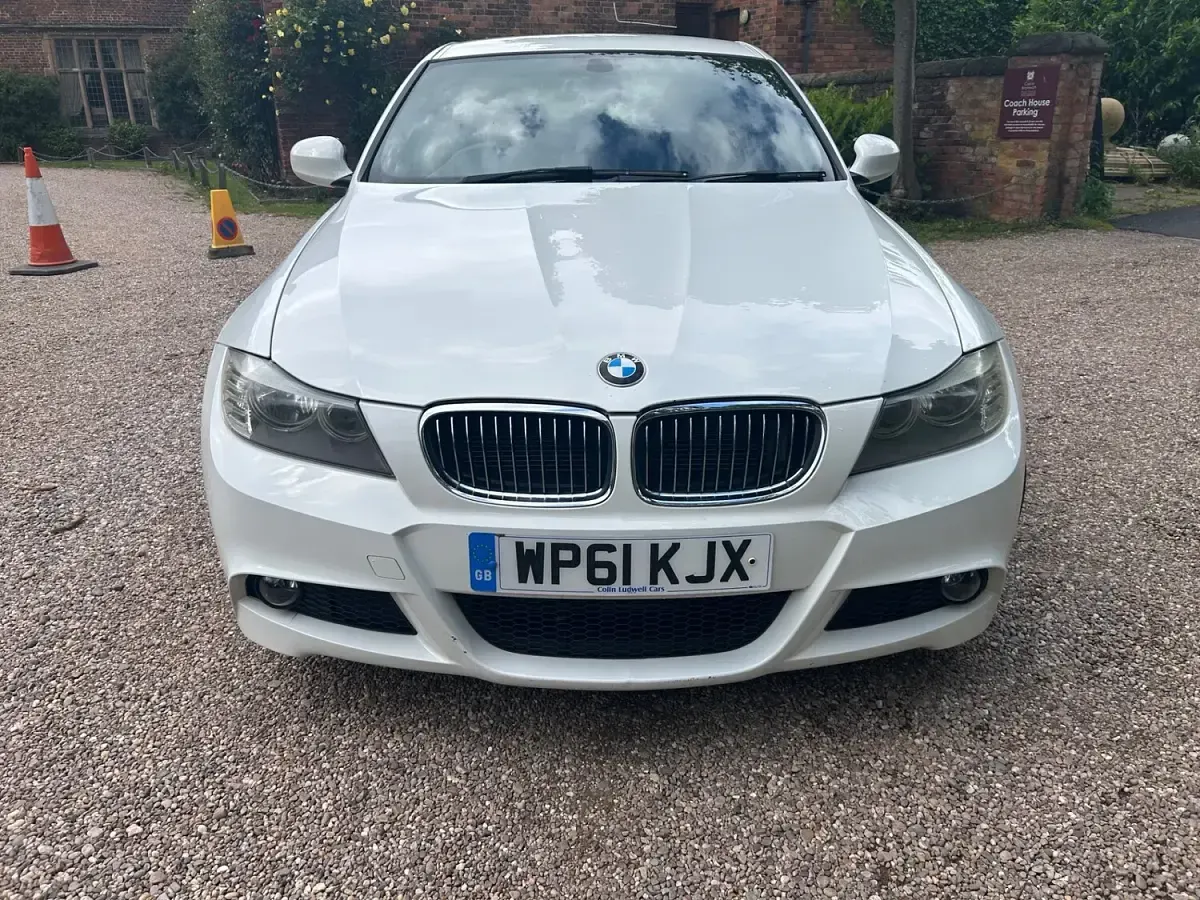 Used BMW 320 Sport Line 2012 White Sedan