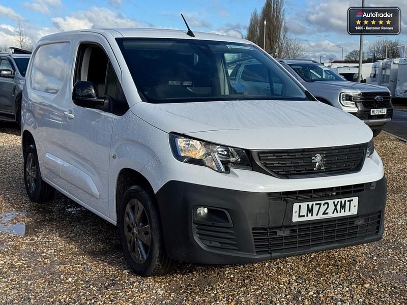 Used Peugeot Partner Premium 2022 White MPV