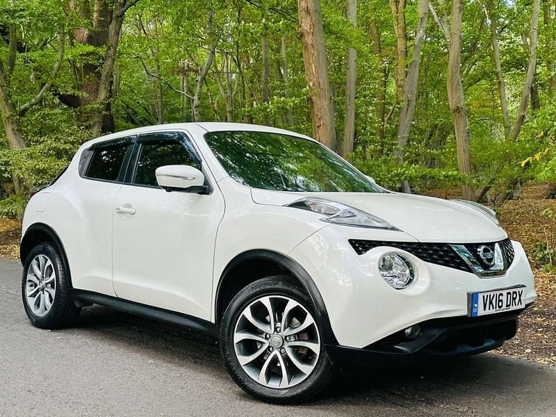 White Used 2016 Nissan Juke Tekna SUV | £7,775 (Fair price) - Image 1/4