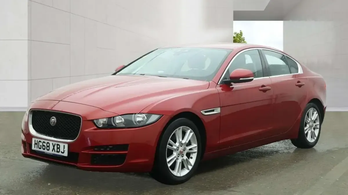 Used Jaguar XE Prestige 2018 Red Sedan