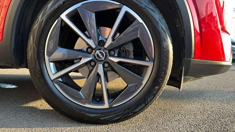 Used Nissan Qashqai Tekna 140 HP (102 kW) 2024 Red SUV