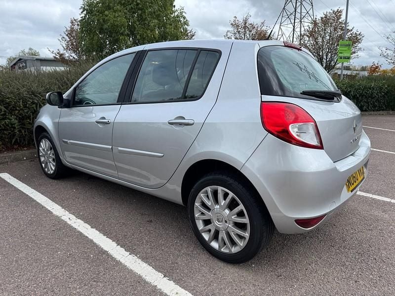 Used Renault Clio II Dynamique 100 HP (73 kW) 2010 Silver Hatchback