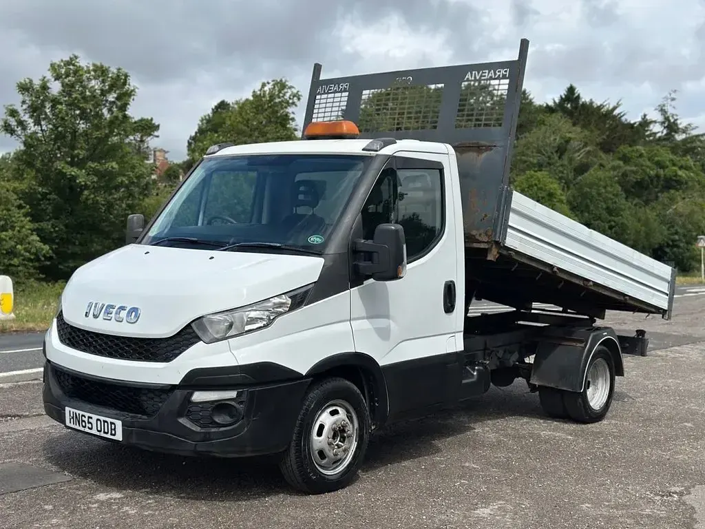 Used Iveco Daily 126 HP (92 kW) 2015 White Cabriolet