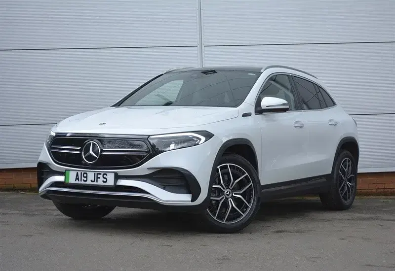 Used Mercedes EQA250 AMG line 139 kW (190 HP) 2021 White SUV