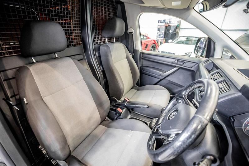 Used VW Caddy Highline 102 HP (75 kW) 2017 Silver MPV