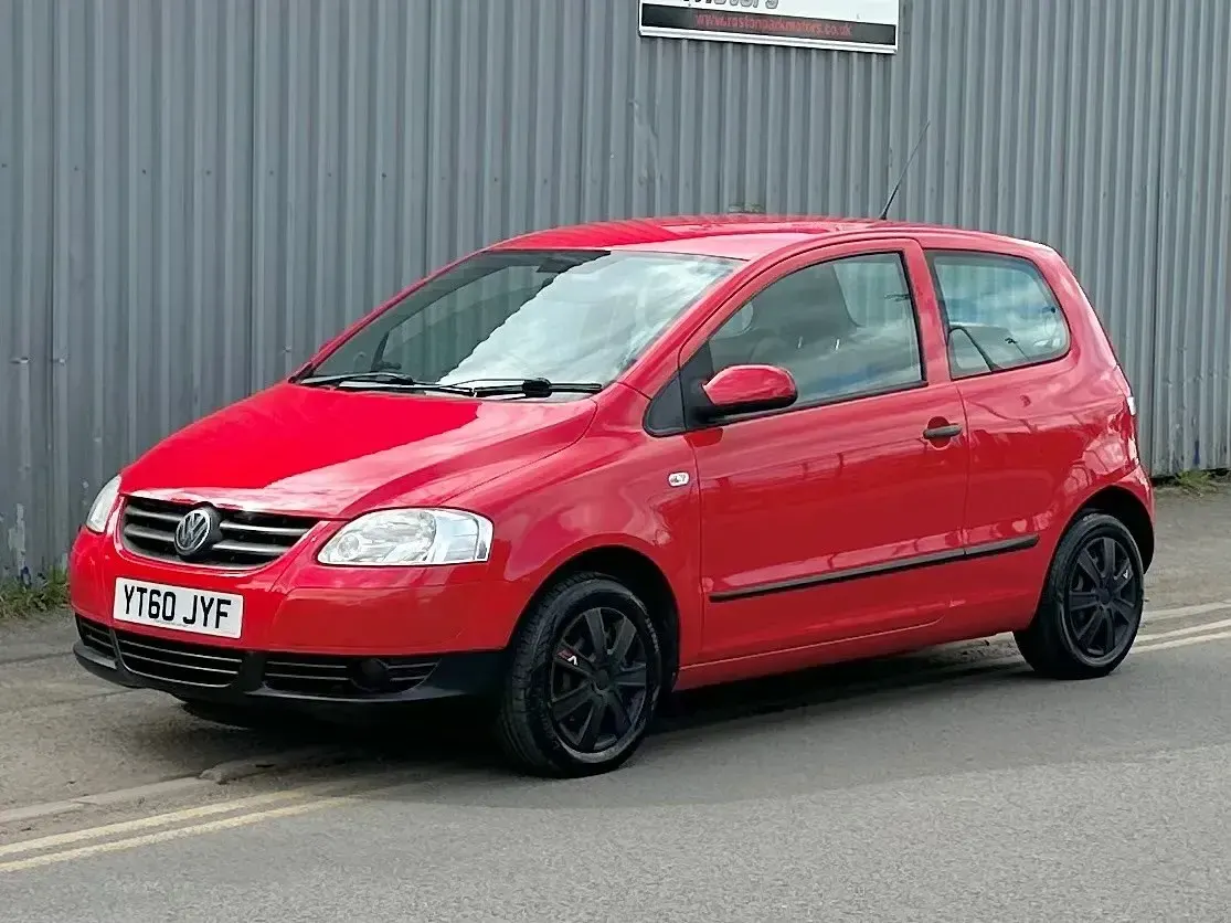Używany VW Fox 55 KM (40 kW) 2010 Czerwony Hatchback