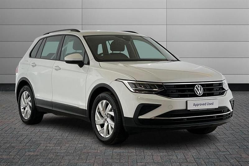 Used VW Tiguan Life 150 HP (110 kW) 2022 Pure white SUV