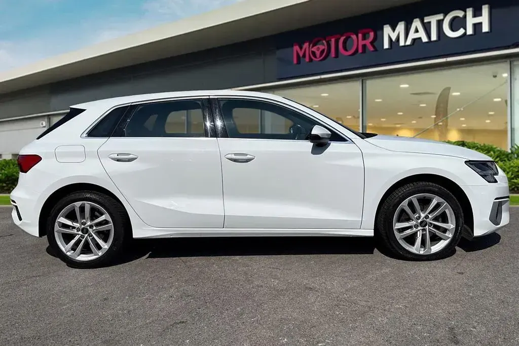 Used Audi A3 Sportback Sport 110 HP (80 kW) 2023 White Hatchback