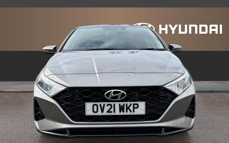 Used Hyundai i20 Premium 101 HP (74 kW) 2023 Hatchback