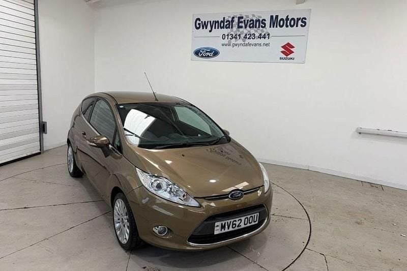 Used Ford Fiesta Titanium 2012 Brown Hatchback