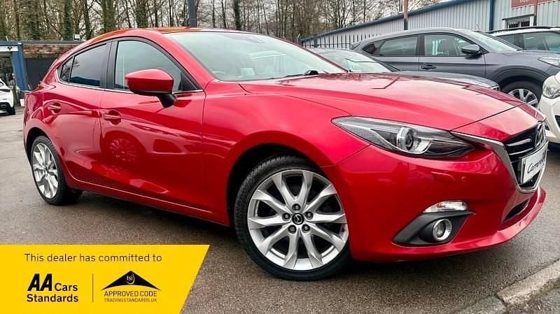 Used Mazda 3 Inclusive 120 HP (88 kW) 2015 Red Hatchback