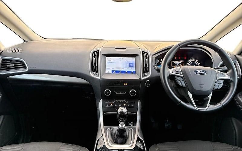 Used Ford S-MAX Zetec 165 HP (121 kW) 2019 Grey MPV