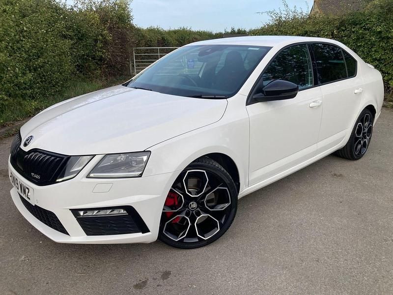 White Used 2019 Skoda Octavia vRS Hatchback | £15,995 (Fair price) - Image 1/4