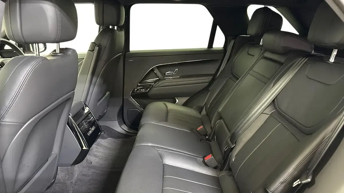 Used Land Rover Range Rover Sport SE Dynamic 300 HP (220 kW) 2024 Orange SUV