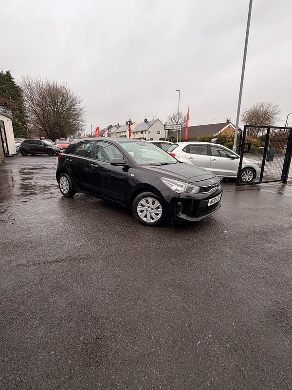 Used Kia Rio 2018 Black Hatchback