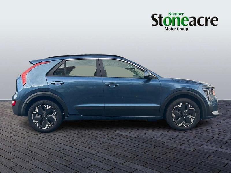 Used Kia Niro 150 kW (204 HP) 2025 Blue SUV