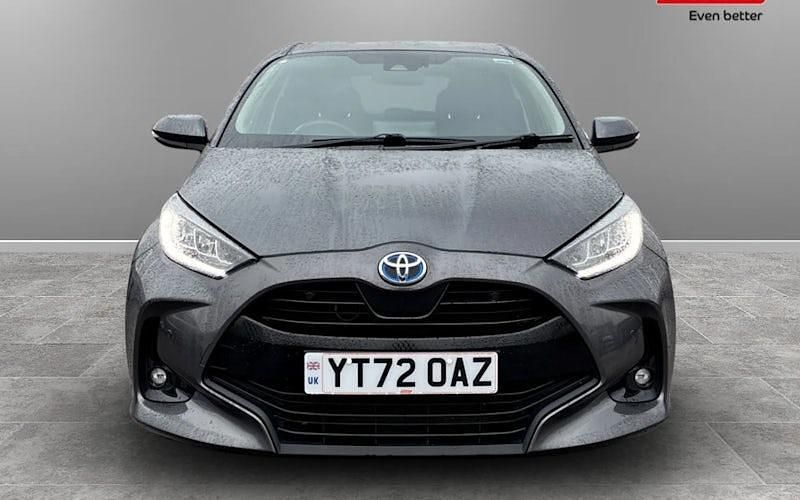 Used Toyota Yaris Hybrid Design 116 HP (85 kW) 2025 Hatchback