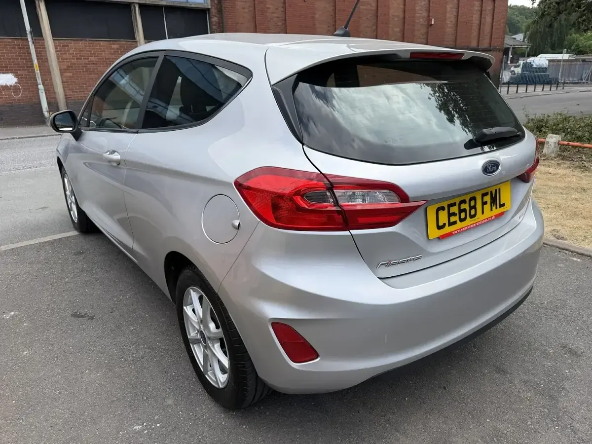 Used Ford Fiesta Zetec 100 HP (73 kW) 2018 Green Hatchback