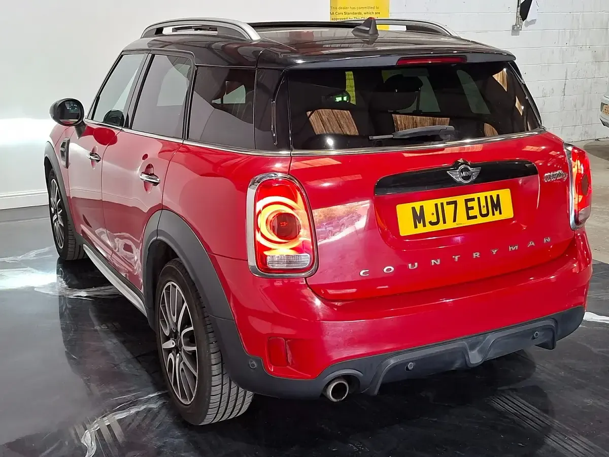 Used Mini Cooper D 150 HP (110 kW) 2017 Red Hatchback