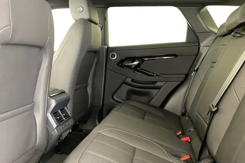 Used Land Rover Range Rover evoque SE Dynamic 204 HP (150 kW) 2026 Eiger grey SUV