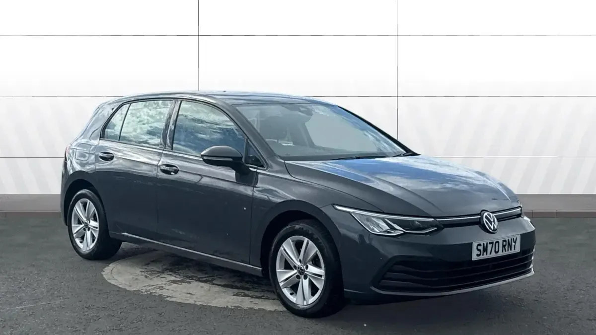 Used VW Golf VIII Life 131 HP (96 kW) 2020 Hatchback