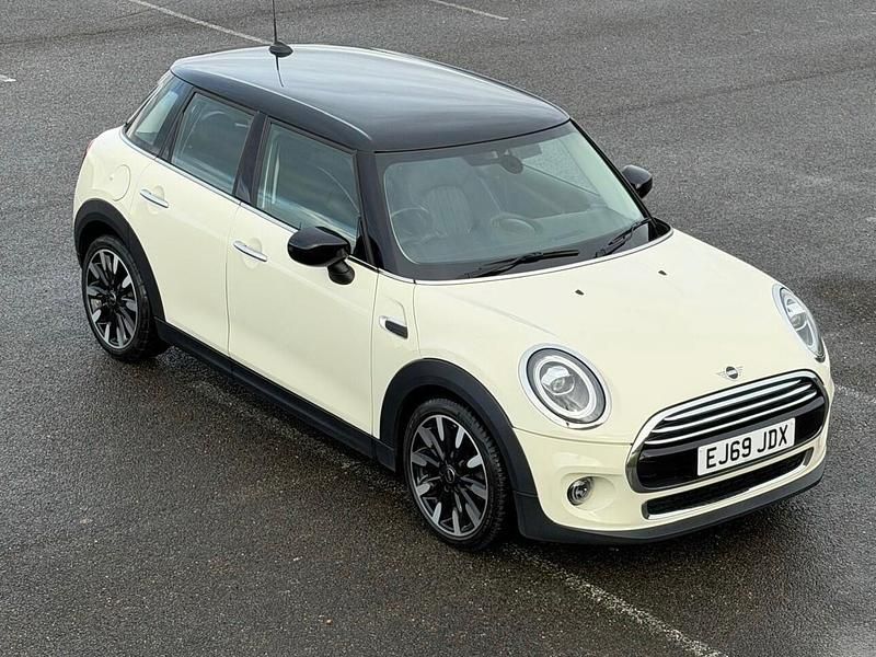 Usado Mini Cooper Exclusive 2019 Branco Citadino