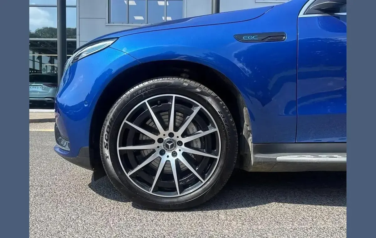 Used Mercedes EQC400 AMG line 300 kW (408 HP) 2023 Blue SUV