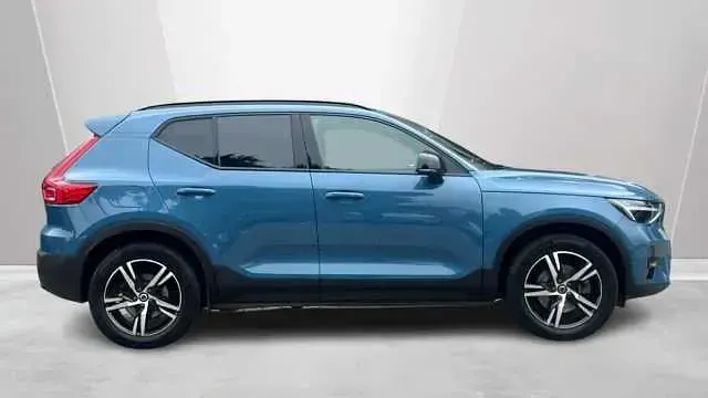 Used Volvo XC40 Plus 194 HP (142 kW) 2023 Blue SUV