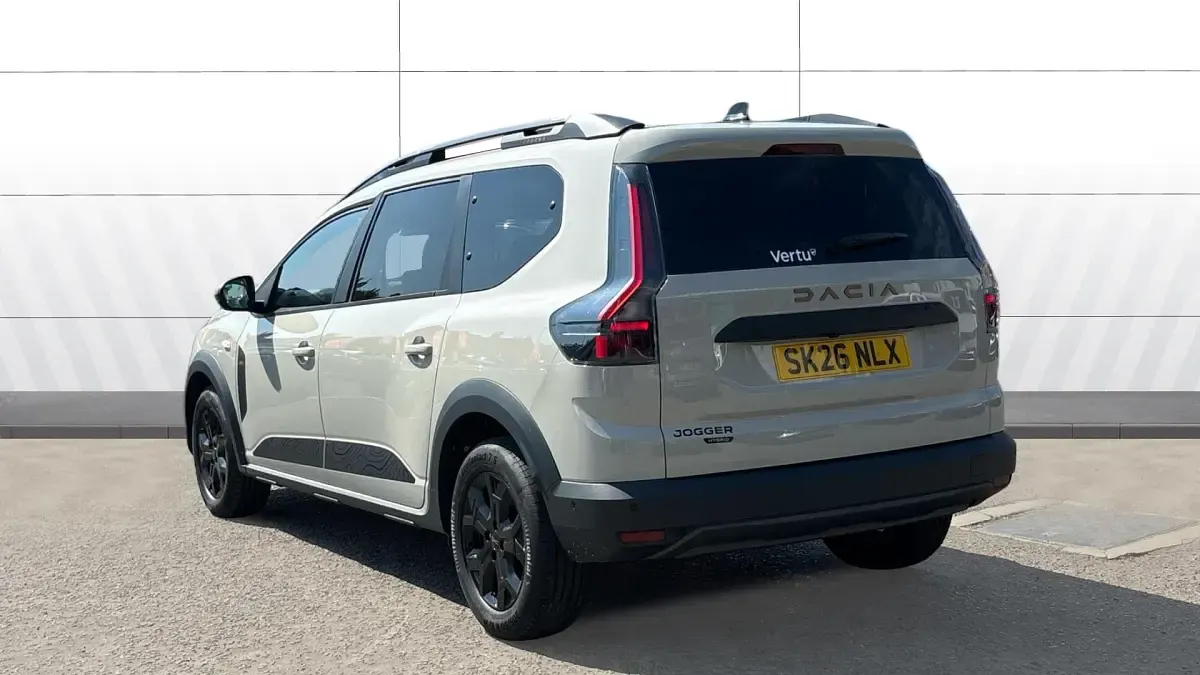 New Dacia Jogger Extreme 158 HP (116 kW) 2026 Metallic  sandstone MPV