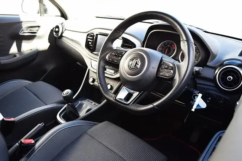 Used MG MG3 Exclusive 106 HP (77 kW) 2022 Black Hatchback