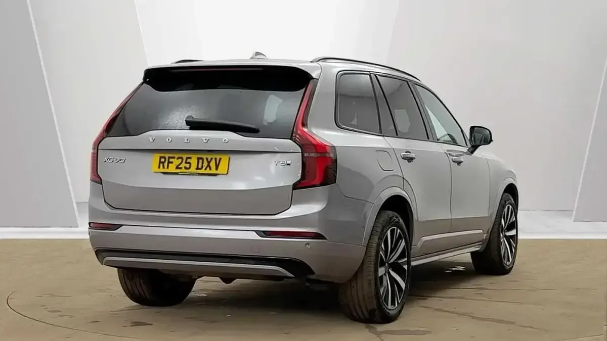 Used Volvo XC90 Plus 455 HP (334 kW) 2025 Silver SUV