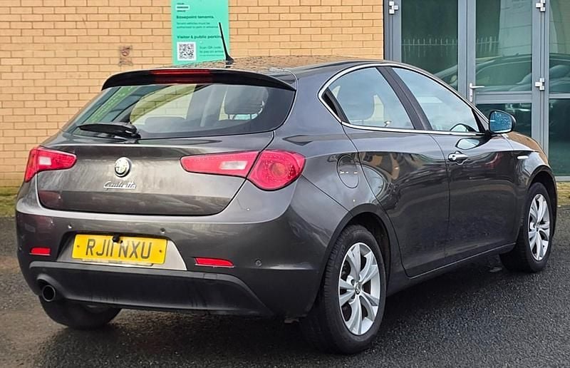 Used Alfa Romeo Giulietta Lusso 2011 Grey Hatchback