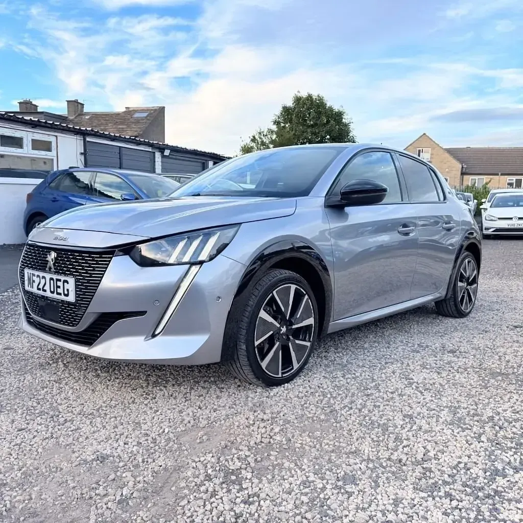 Used Peugeot e-208 Premium 100 kW (136 HP) 2022 Grey Hatchback