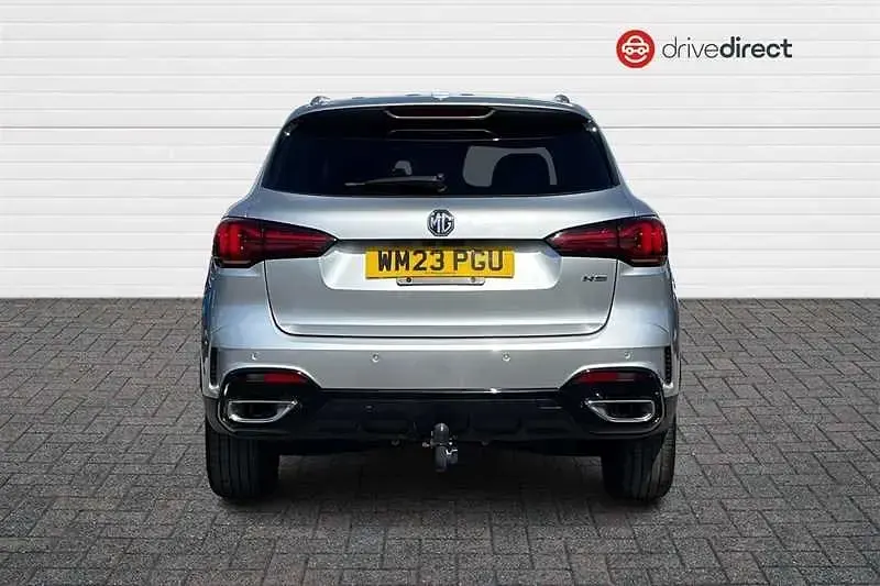 Usado MG HS Trophy 162 CV (119 kW) 2023 Plateado SUV