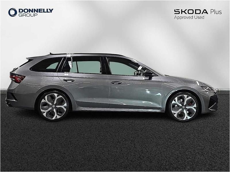 Used Skoda Octavia vRS 195 HP (143 kW) 2025 Graphite grey metallic Estate