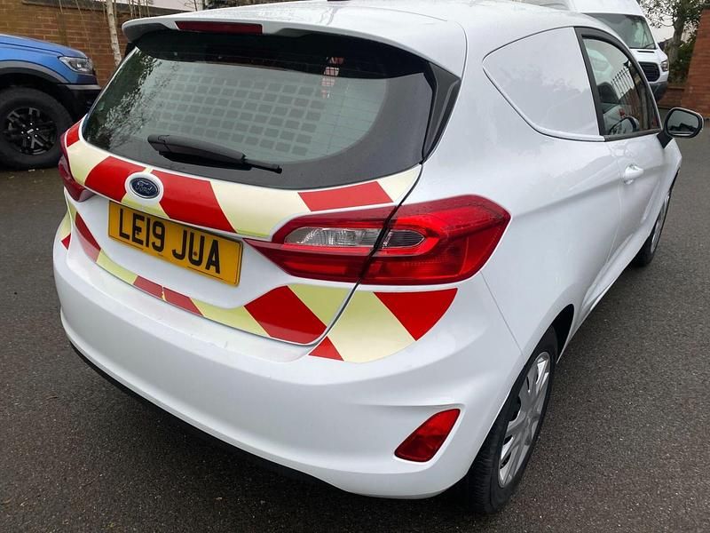 Used Ford Fiesta 2019 White Hatchback