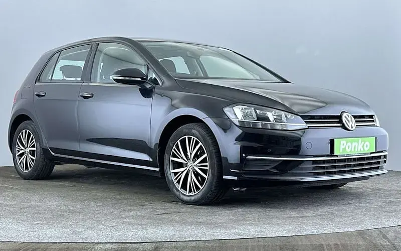 Used VW Golf VII SE 125 HP (91 kW) 2017 Hatchback