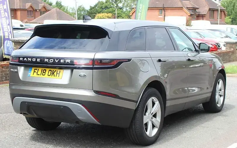 Used Land Rover Range Rover Velar SE 241 HP (177 kW) 2020 SUV