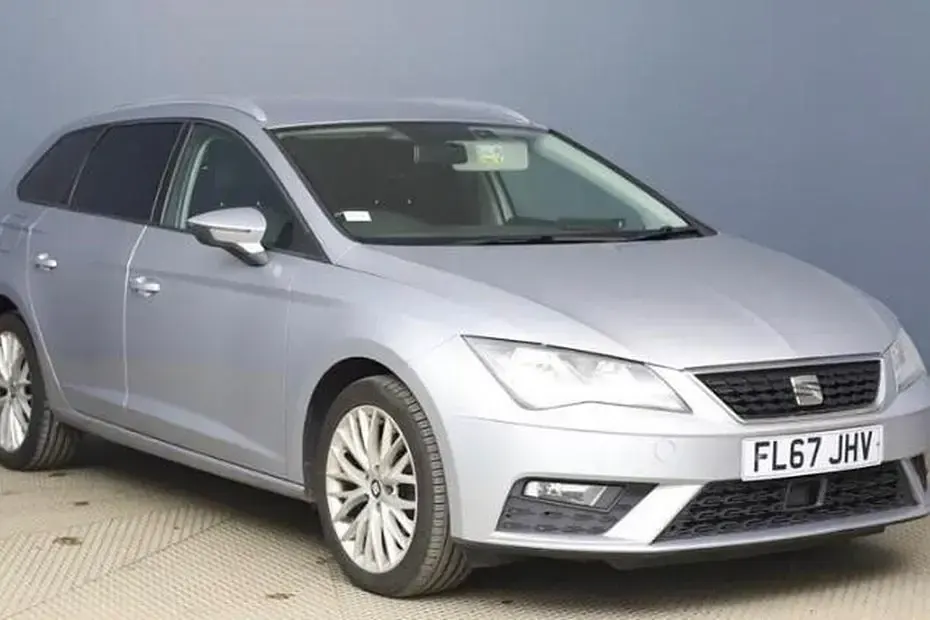 Used Seat Leon ST SE Dynamic 110 HP (80 kW) 2017 Silver Estate